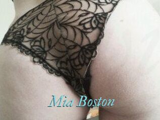 Mia_Boston