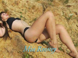 Mia_Rooney