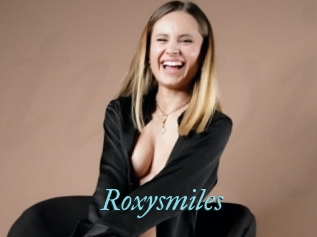 Roxysmiles